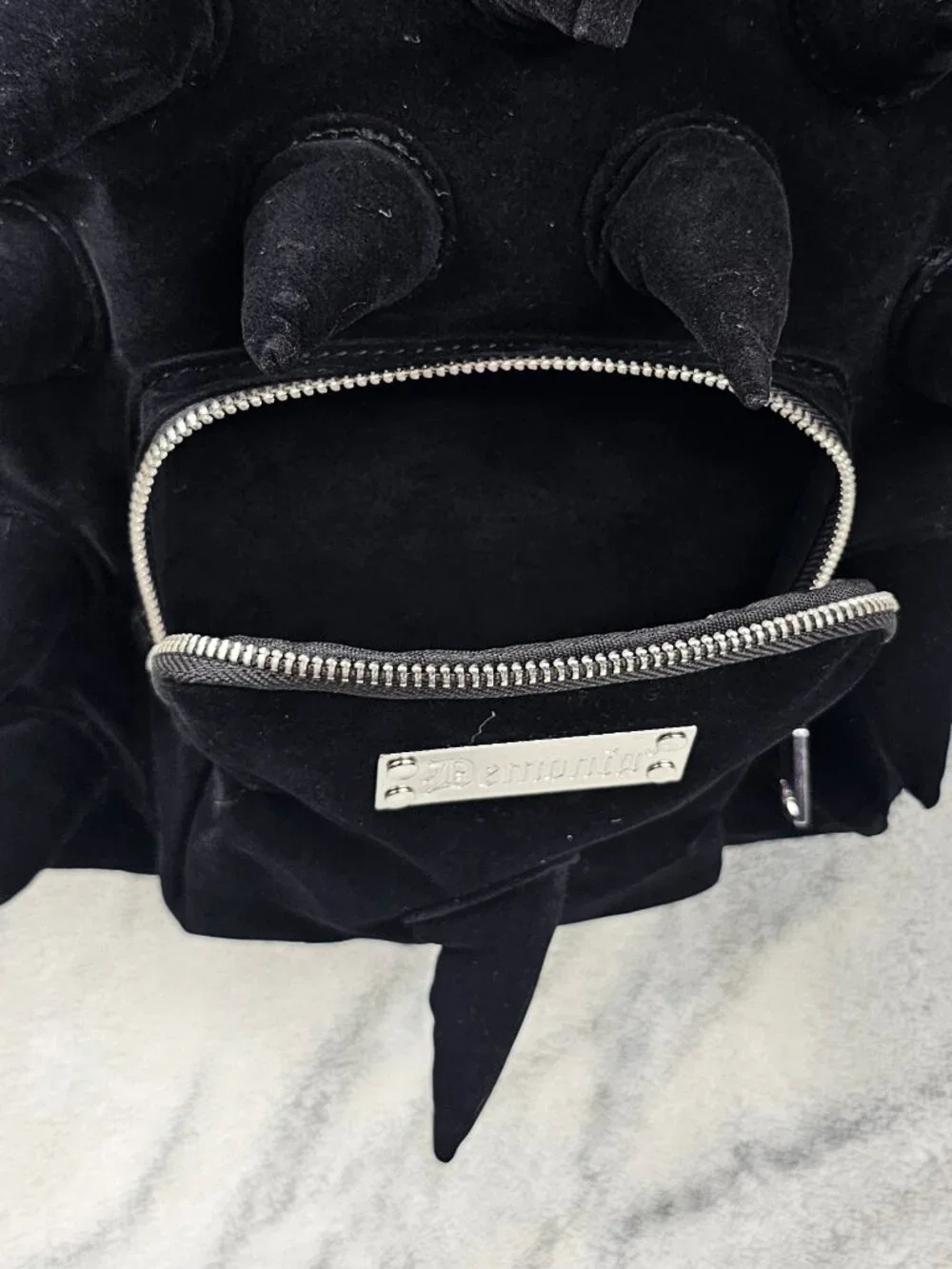 Demonia black velvet